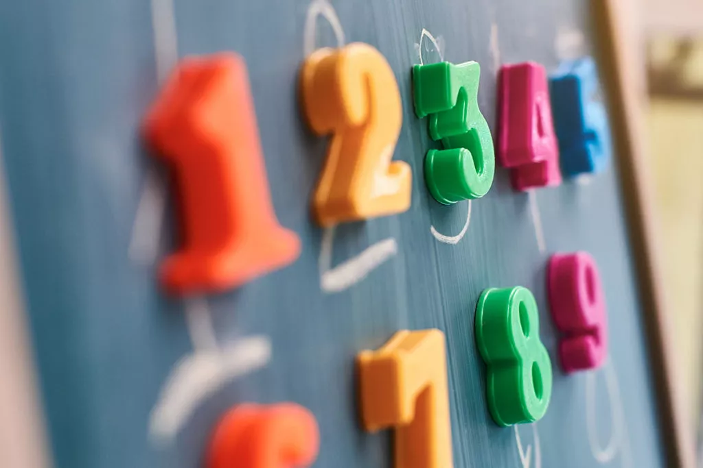 Learning numbers on a blackboard