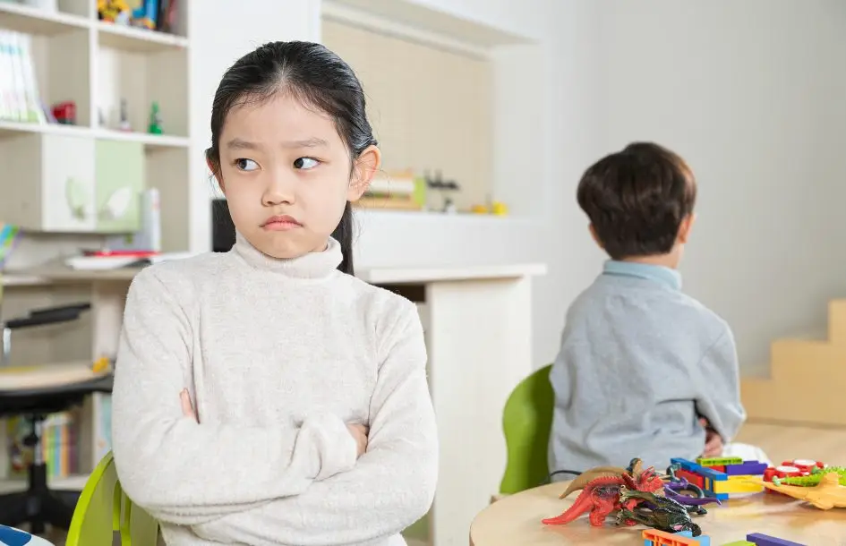 2 kids having classroom conflict. how to resolve them